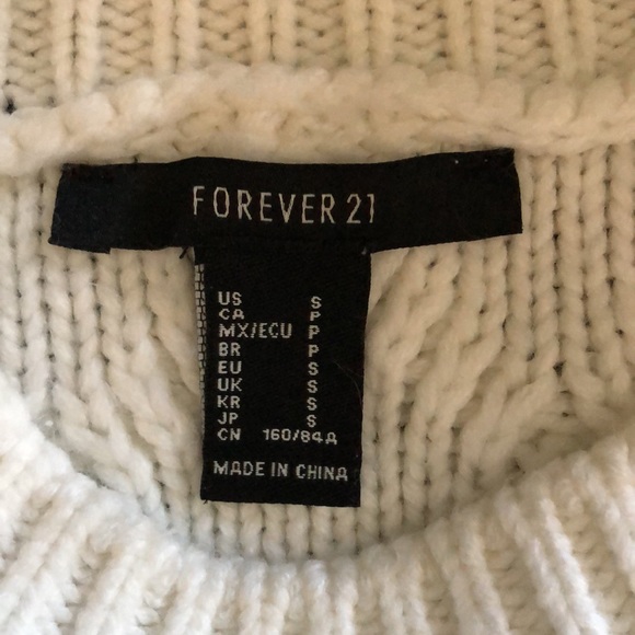 Forever 21 Faux Pearl Knitted Sweater Size Small - Picture 4 of 4